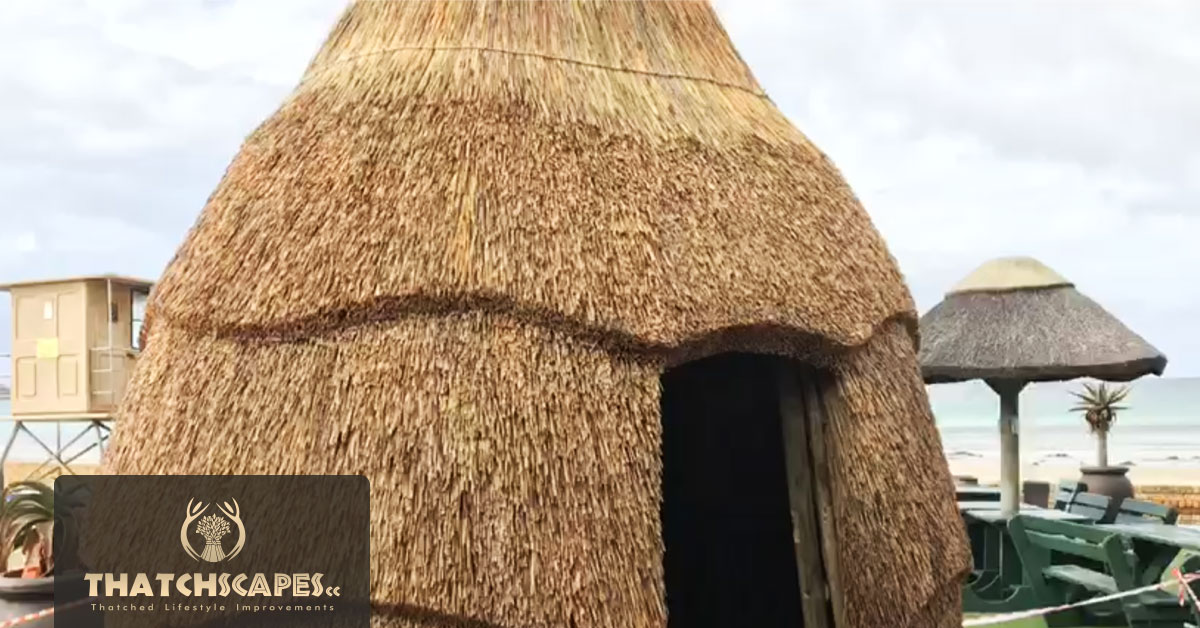 Khoi Hut Thatched